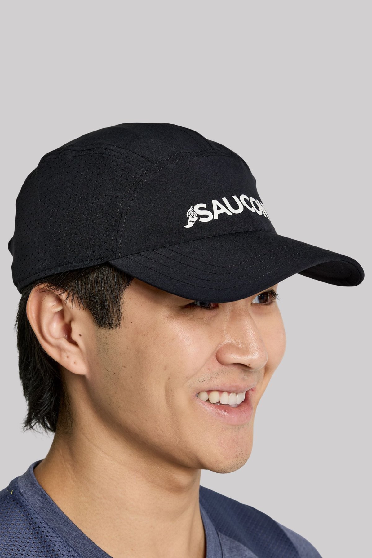 Outpace Hat Black