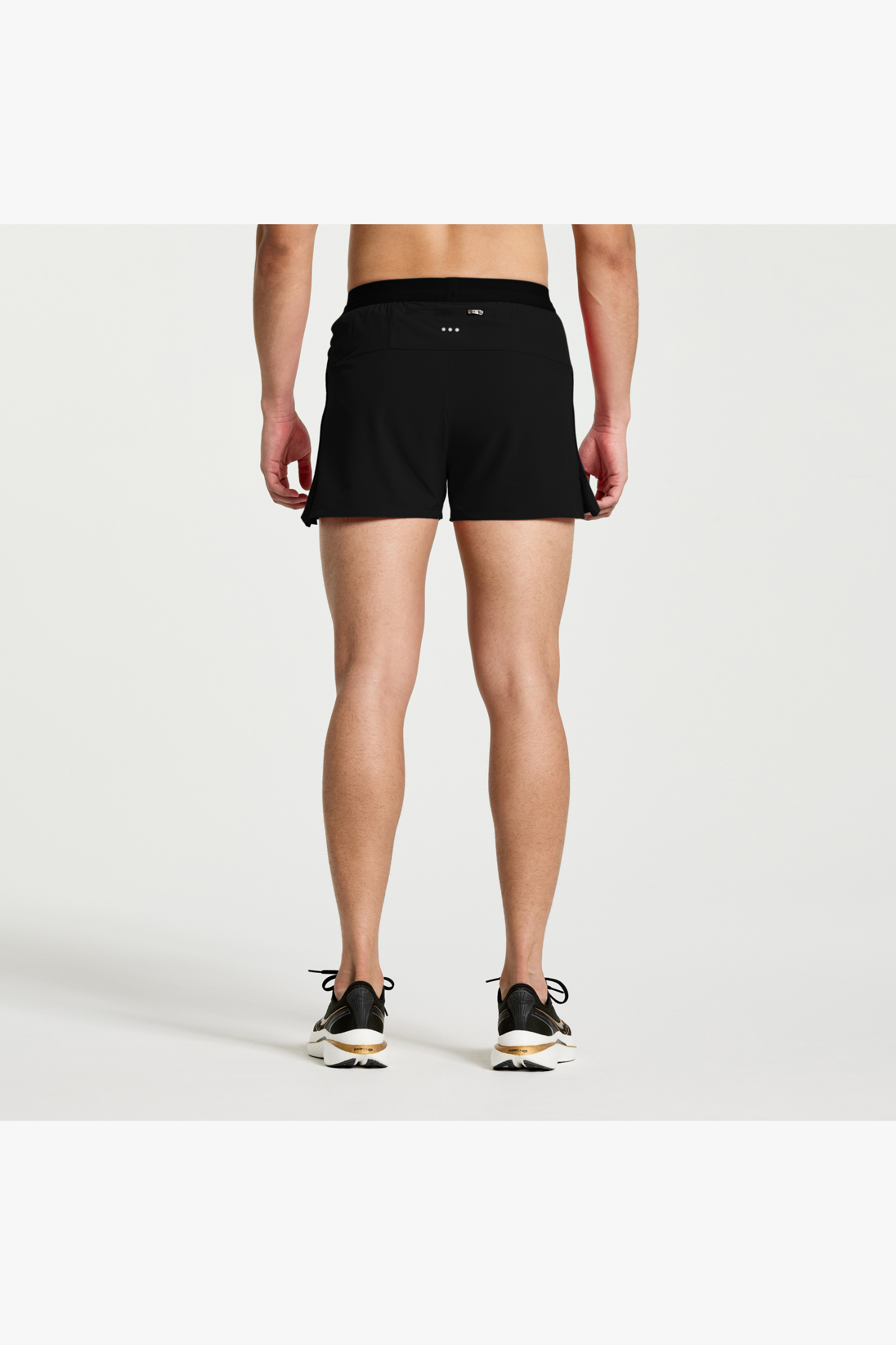 Outpace 3" Short