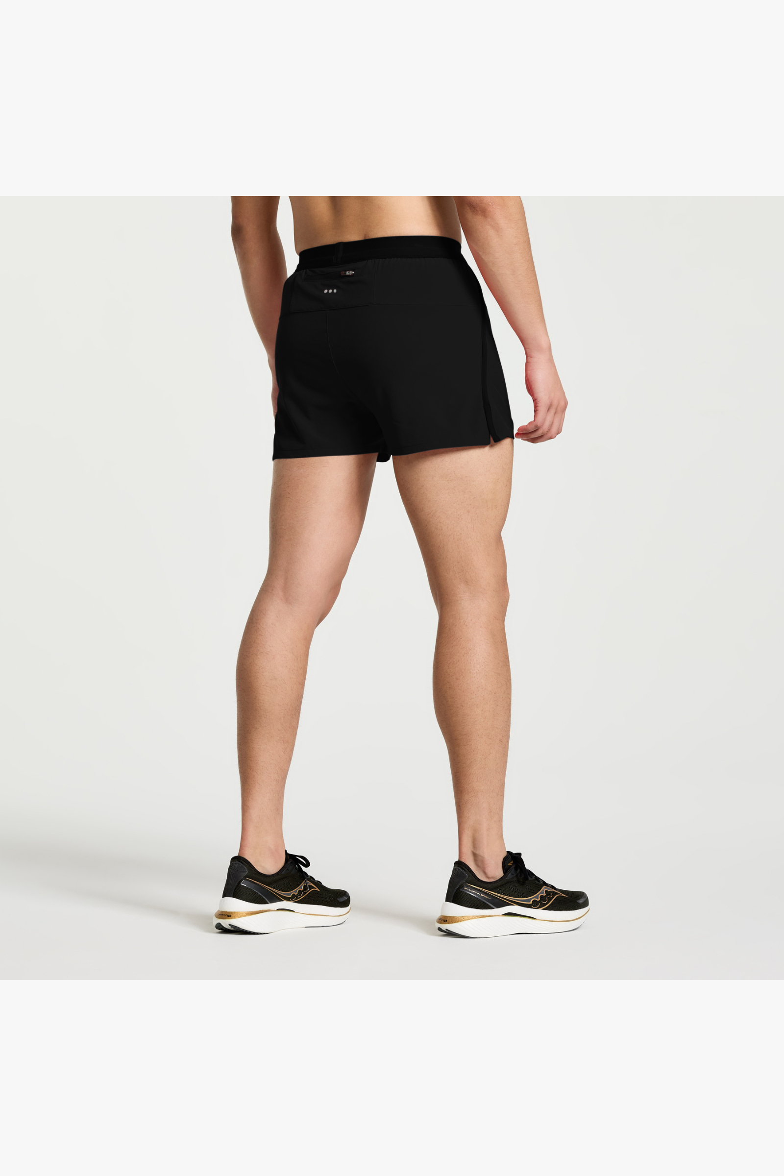 Outpace 3" Short