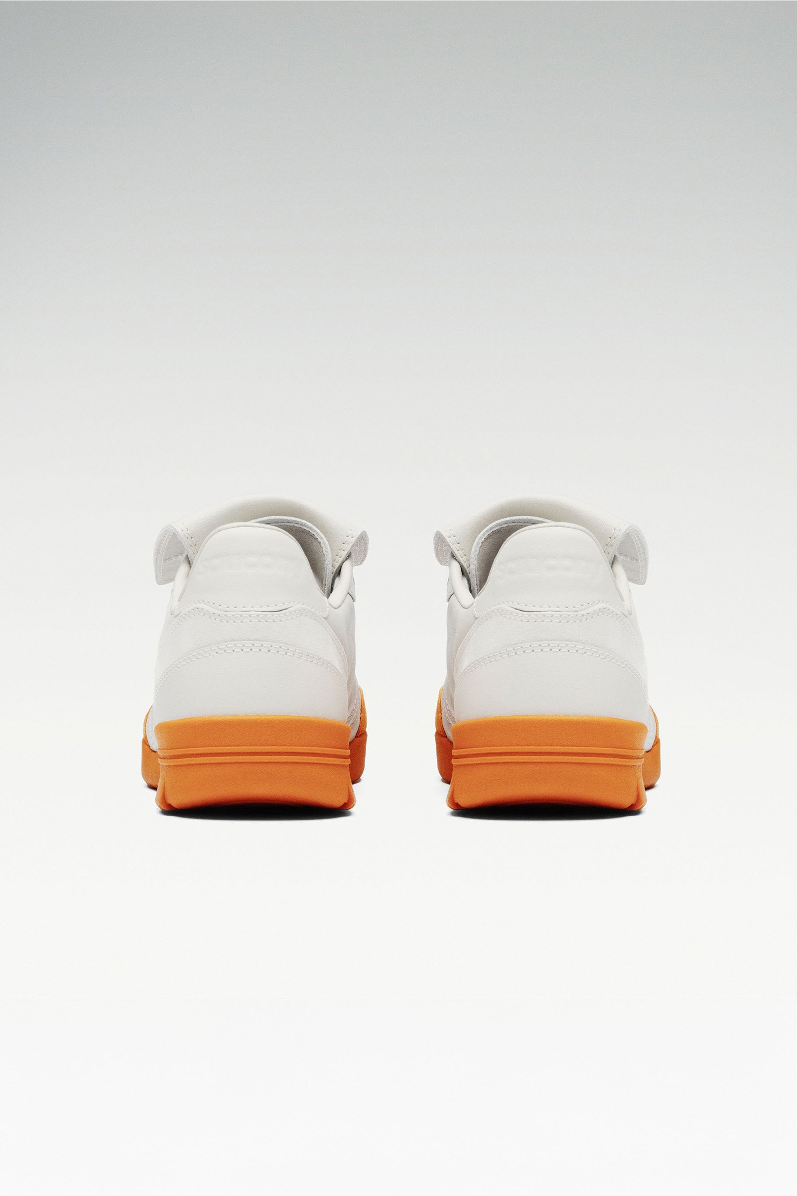 586i S