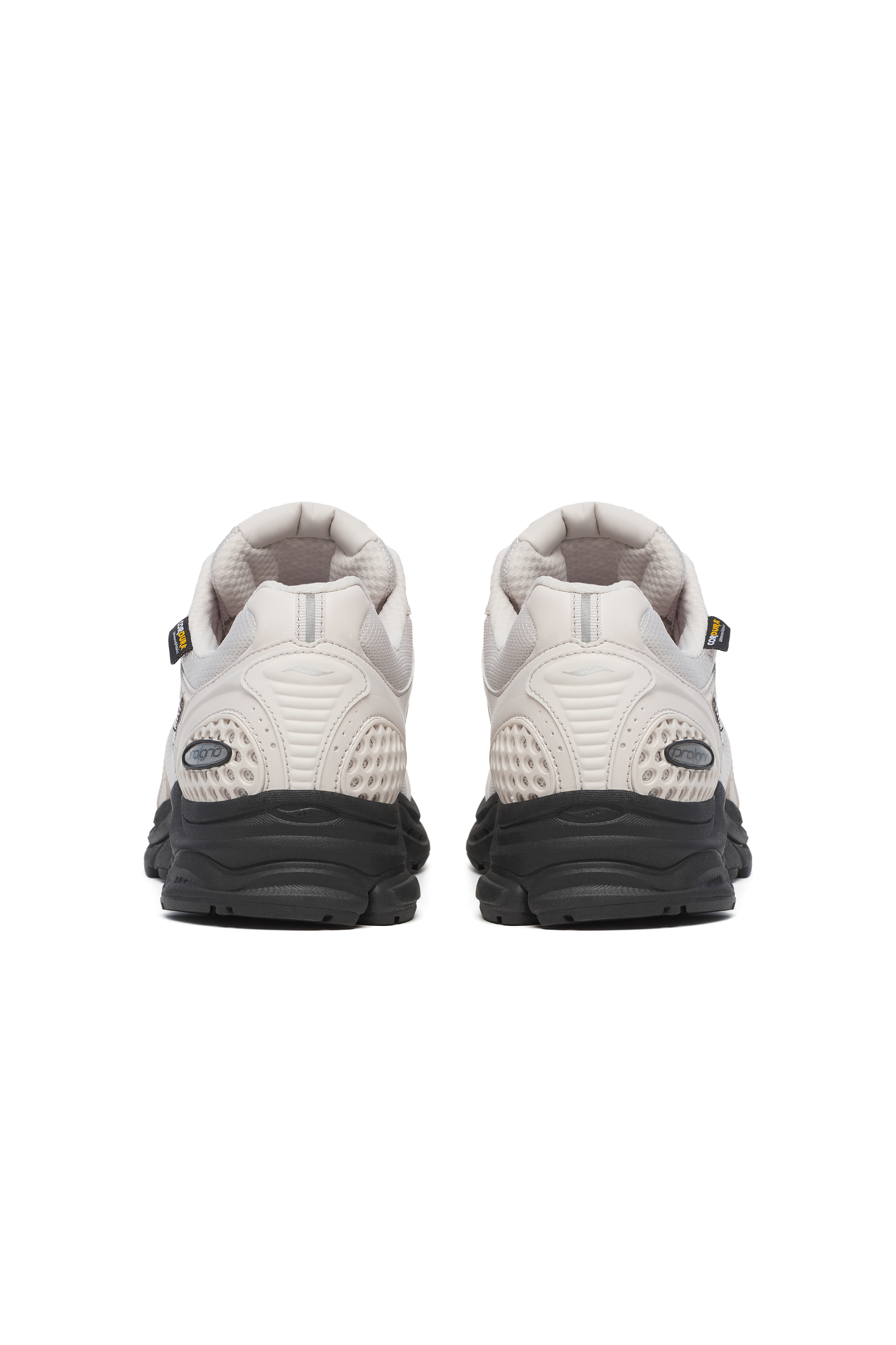 Unisex Progrid Triumph 4 in White Sand | Unisex Lifestyle