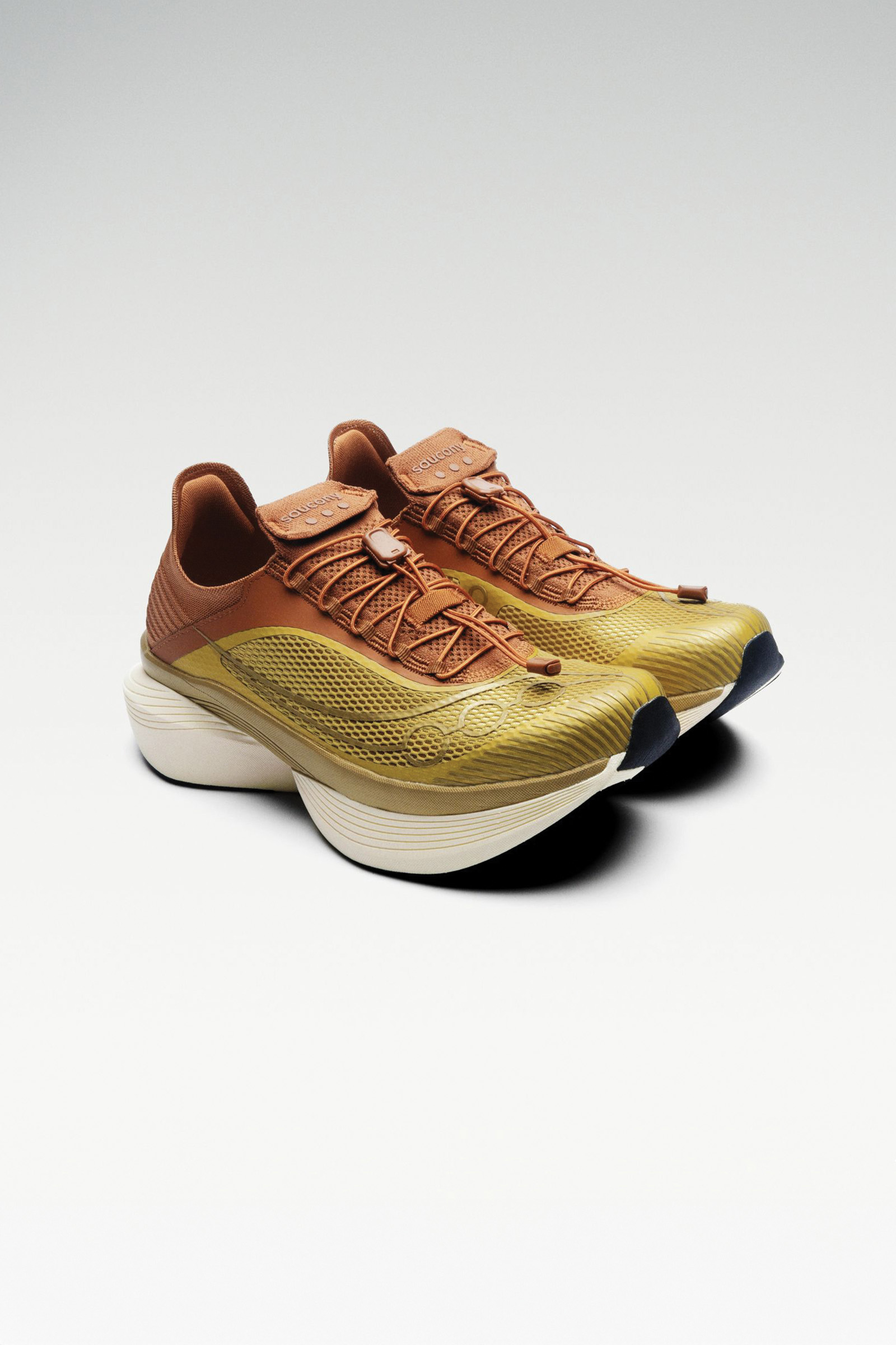 【完売ゴールデンサイズ】SAUCONY ENDORPHIN ELITE2 Endorphin Elite 2 S Gold/Adobe | Saucony Australia